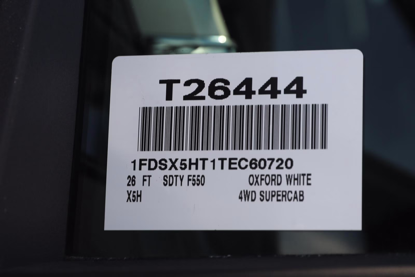 2026 Oxford White Ford Super Duty F-550 DRW XL 4X4 Truck