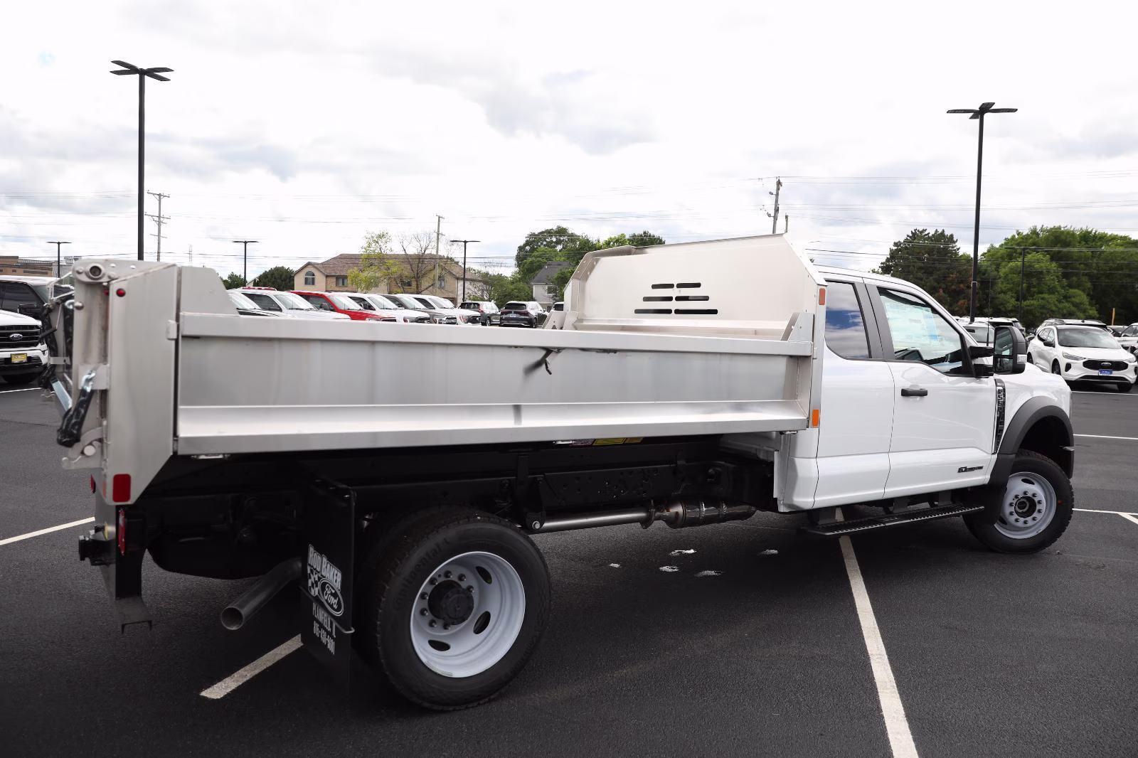 2026 Oxford White Ford Super Duty F-550 DRW XL 4X4 Truck