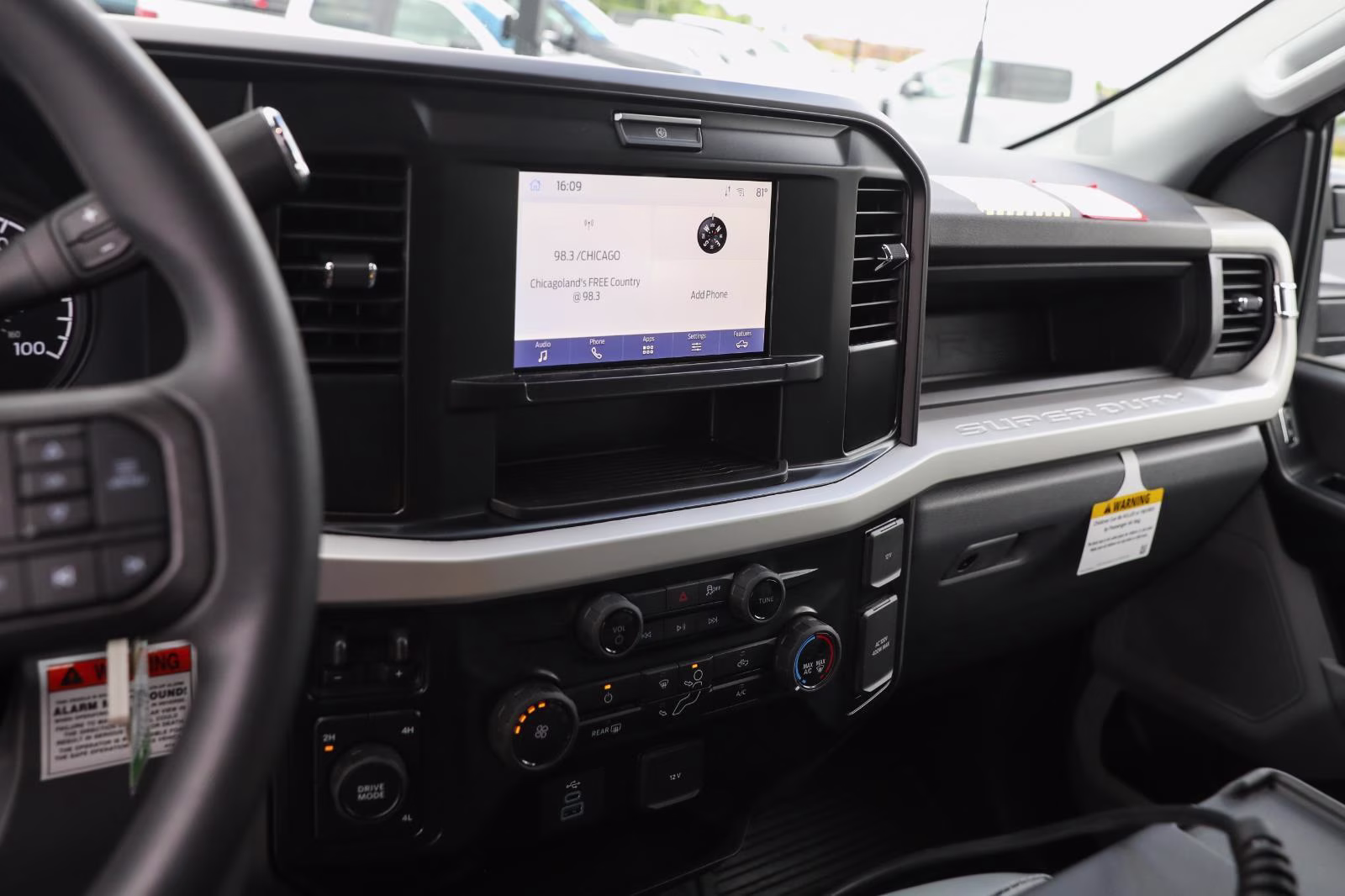 2026 Oxford White Ford Super Duty F-550 DRW XL 4X4 Truck