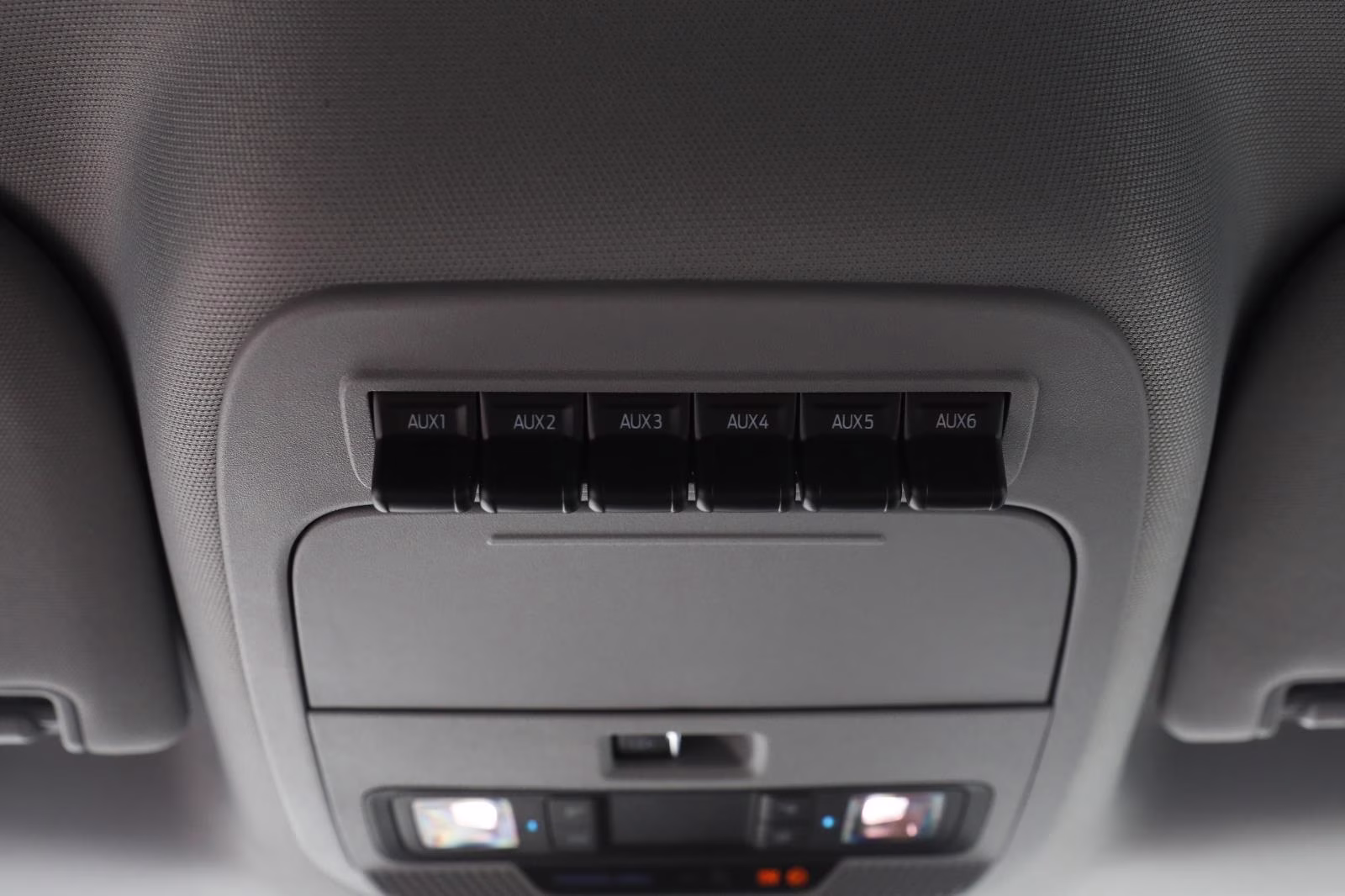 2026 Oxford White Ford Super Duty F-550 DRW XL 4X4 Truck