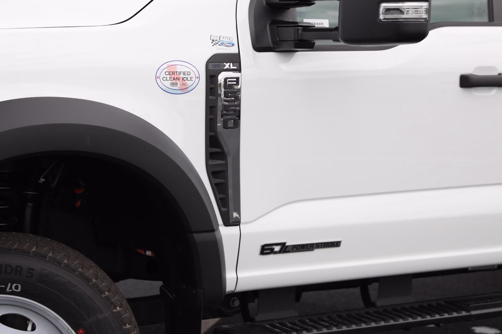 2026 Oxford White Ford Super Duty F-550 DRW XL 4X4 Truck