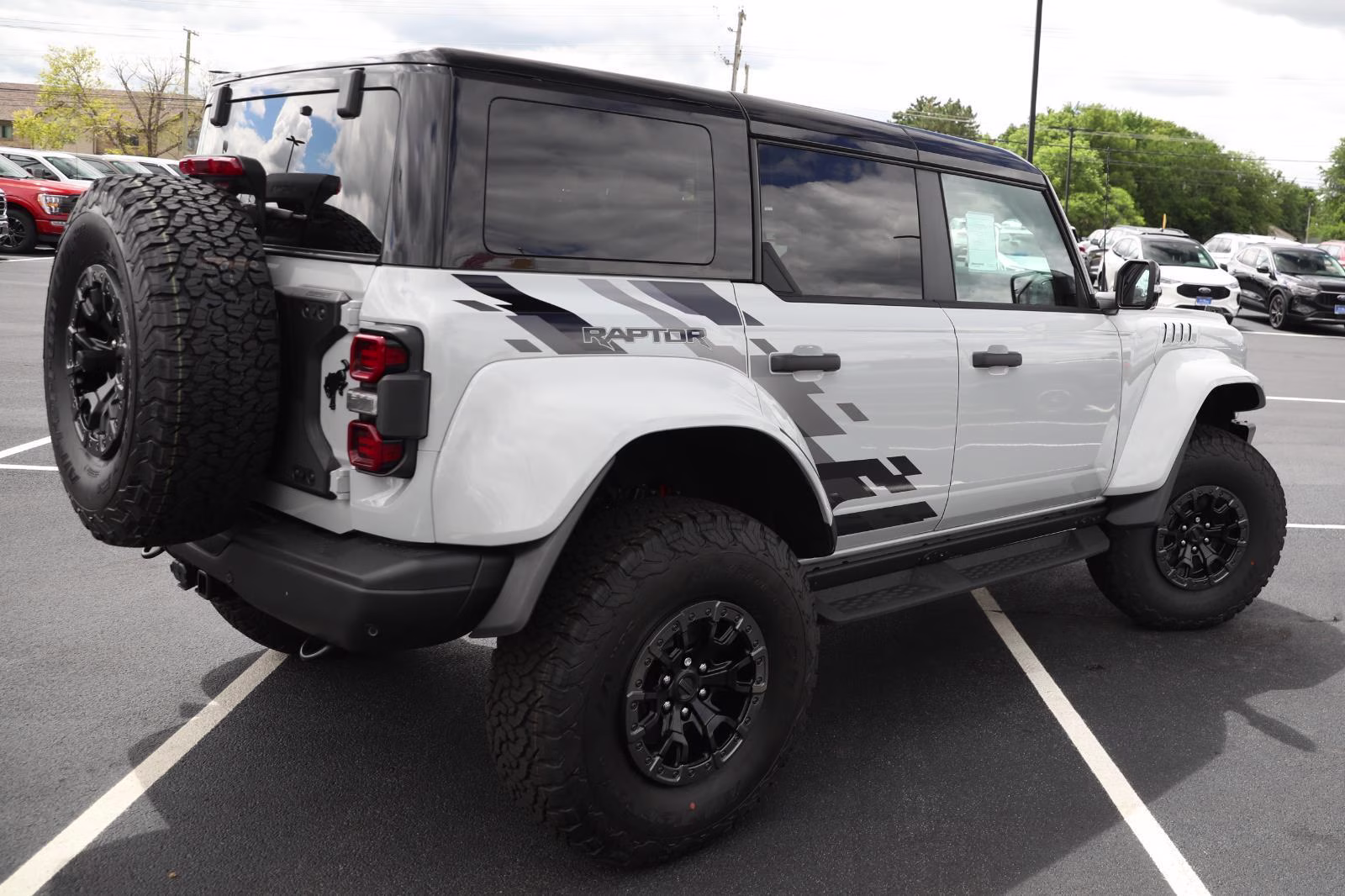 2026 Avalanche Gray Ford Bronco Raptor 4X4 SUV