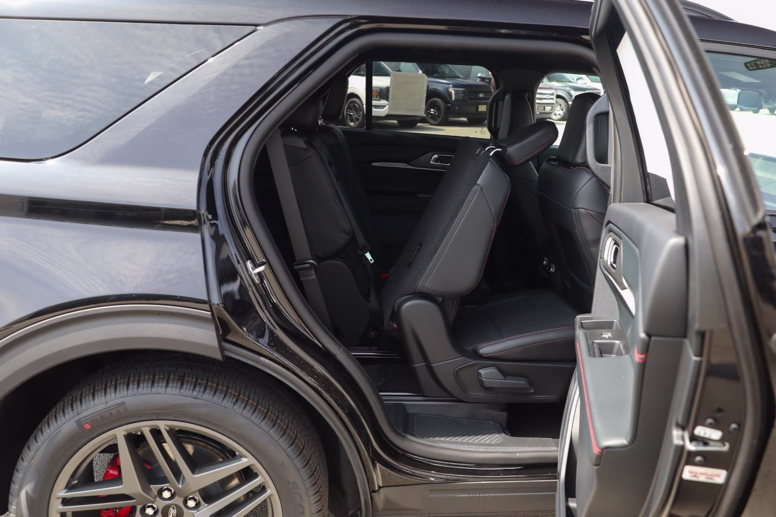 2026 Agate Black Metallic Ford Explorer ST 4X4 SUV