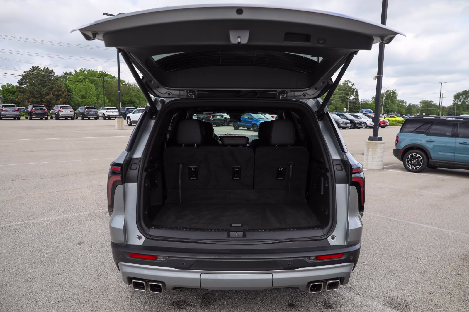 2025 Sterling Gray Metallic Chevrolet Traverse AWD Z71 AWD SUV