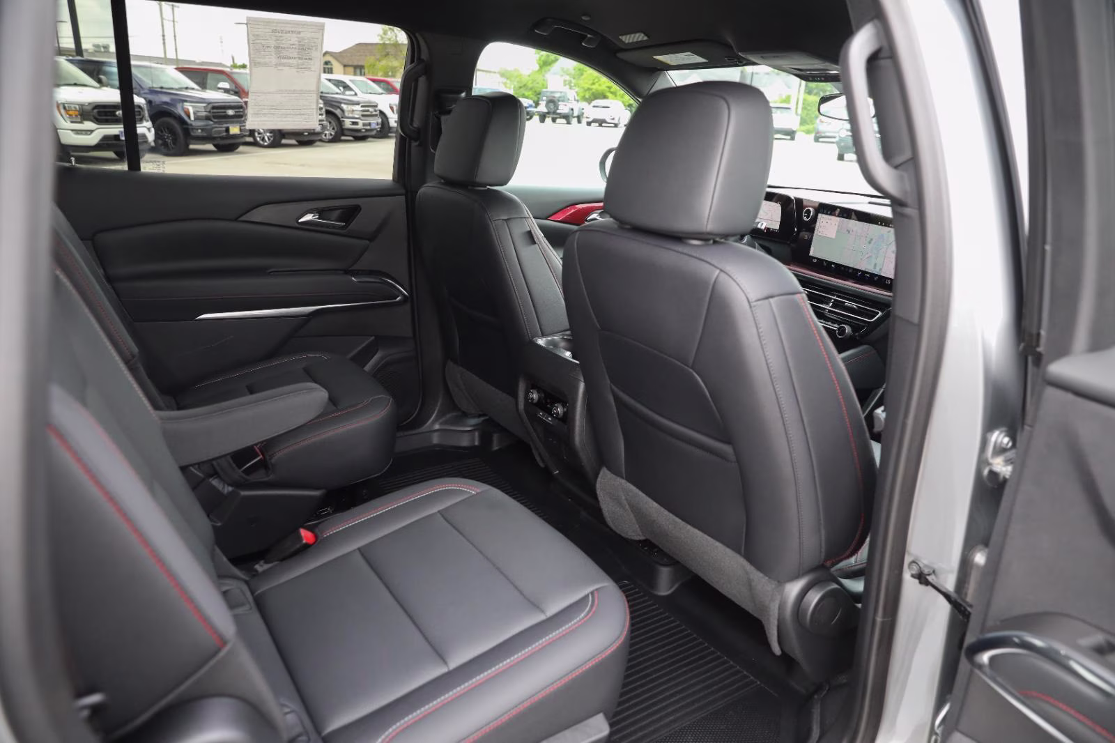 2025 Sterling Gray Metallic Chevrolet Traverse AWD Z71 AWD SUV