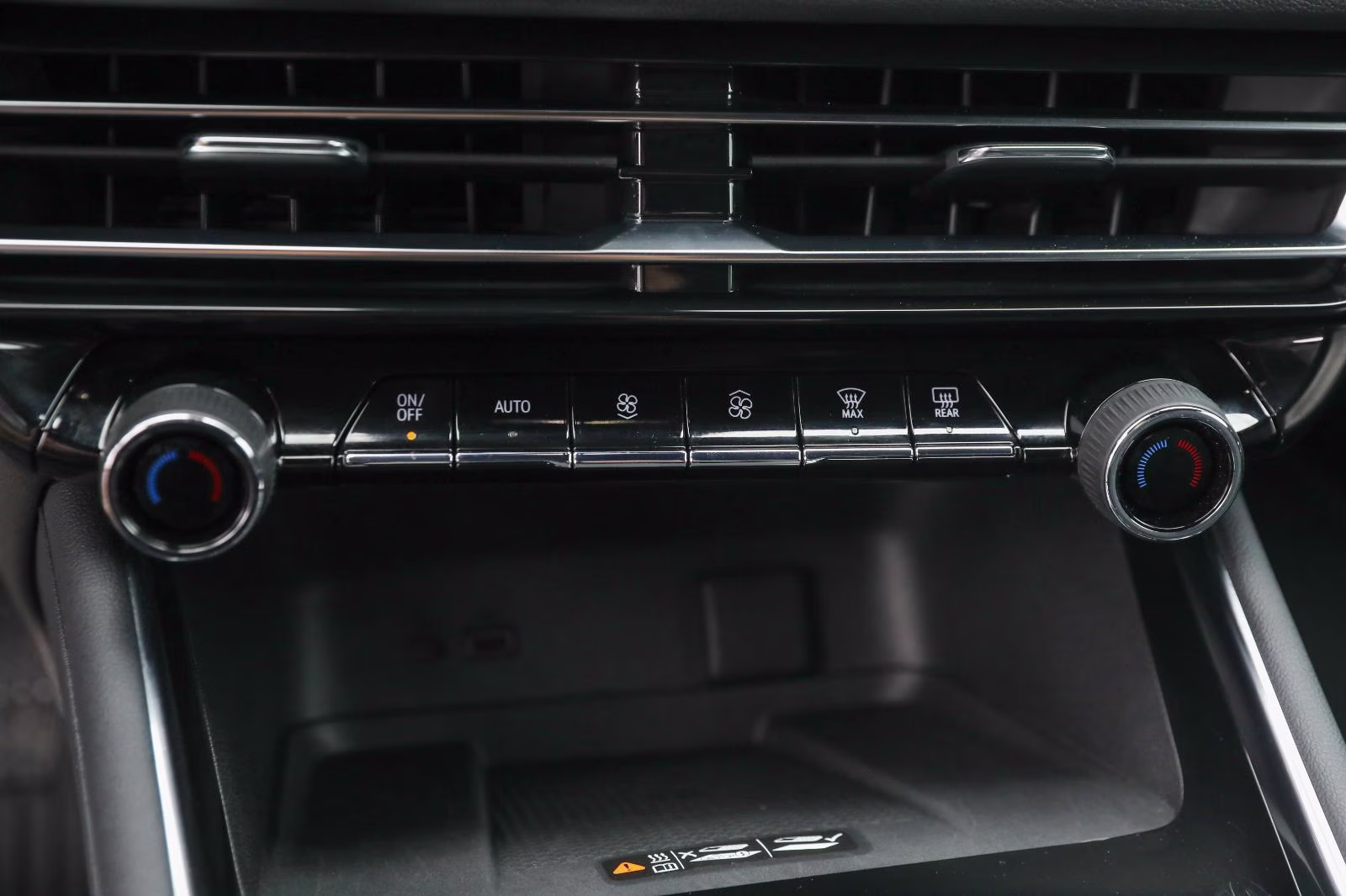 2025 Sterling Gray Metallic Chevrolet Traverse AWD Z71 AWD SUV