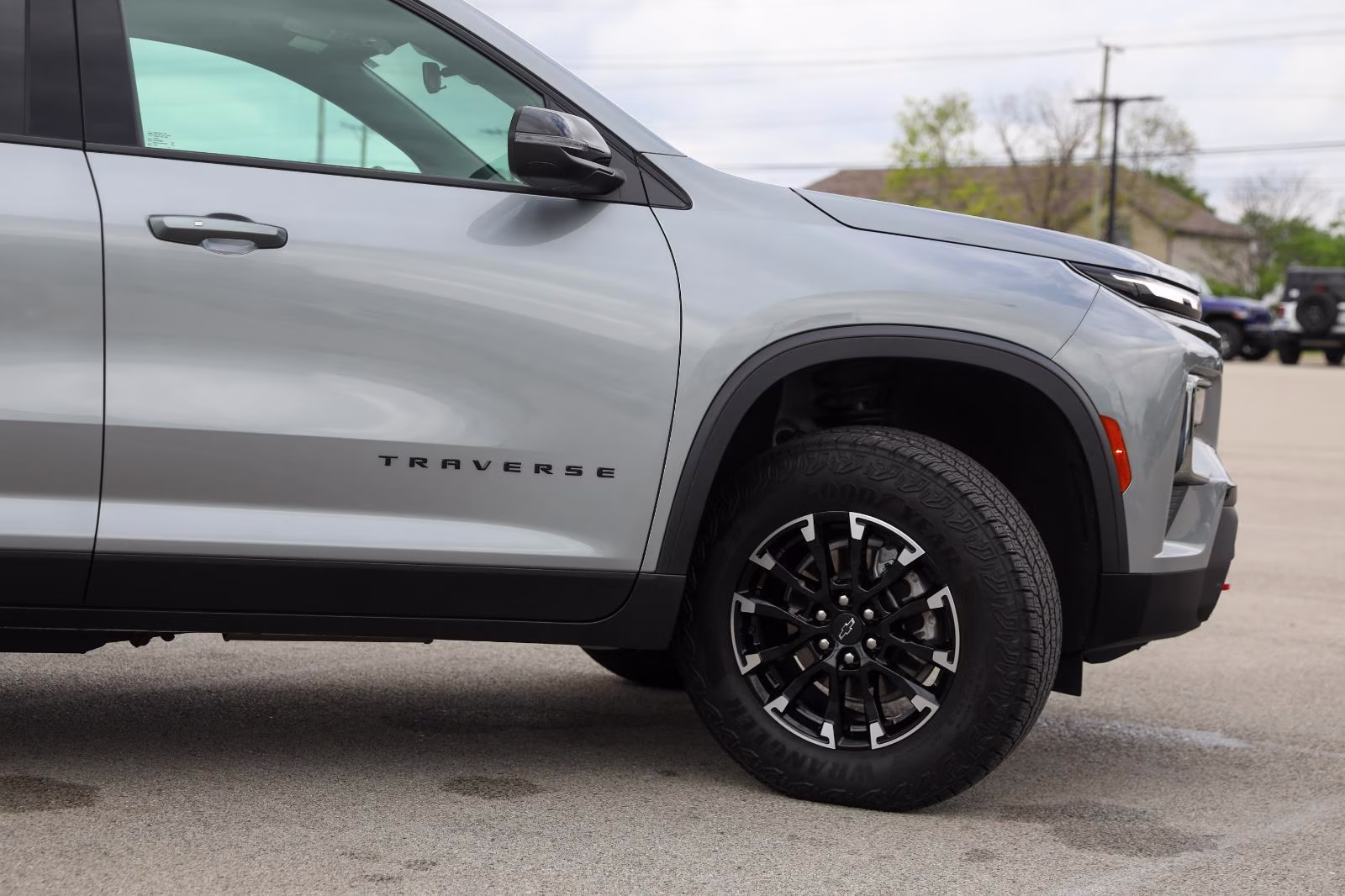 2025 Sterling Gray Metallic Chevrolet Traverse AWD Z71 AWD SUV
