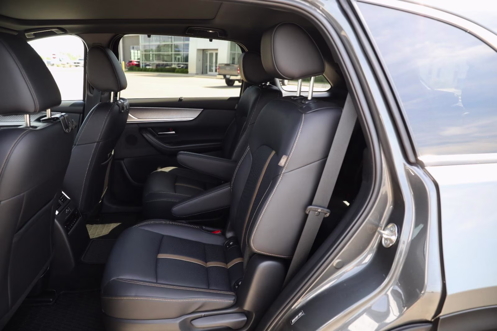 2024 Machine Gray Metallic Mazda CX-90 PHEV Premium Plus AWD SUV