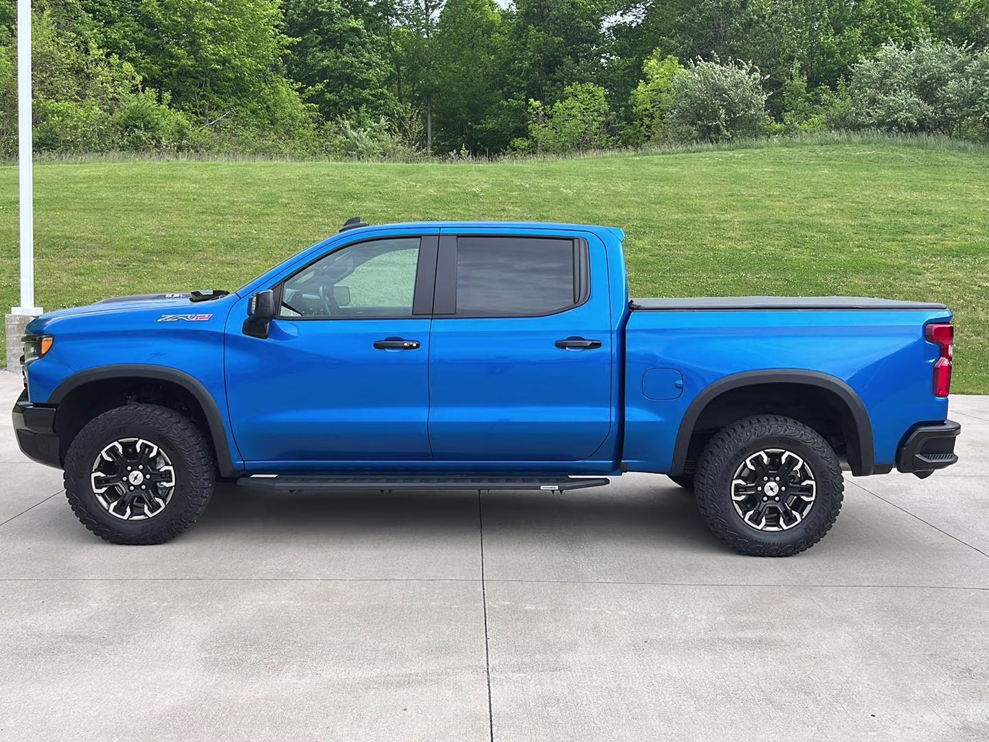 2022 Glacier Blue Metallic Chevrolet Silverado 1500 ZR2 4X4 Truck