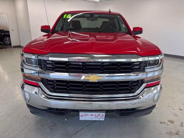 Used 2016 Chevrolet Silverado 1500 LT with VIN 1GCVKREC7GZ328108 for sale in Waite Park, Minnesota