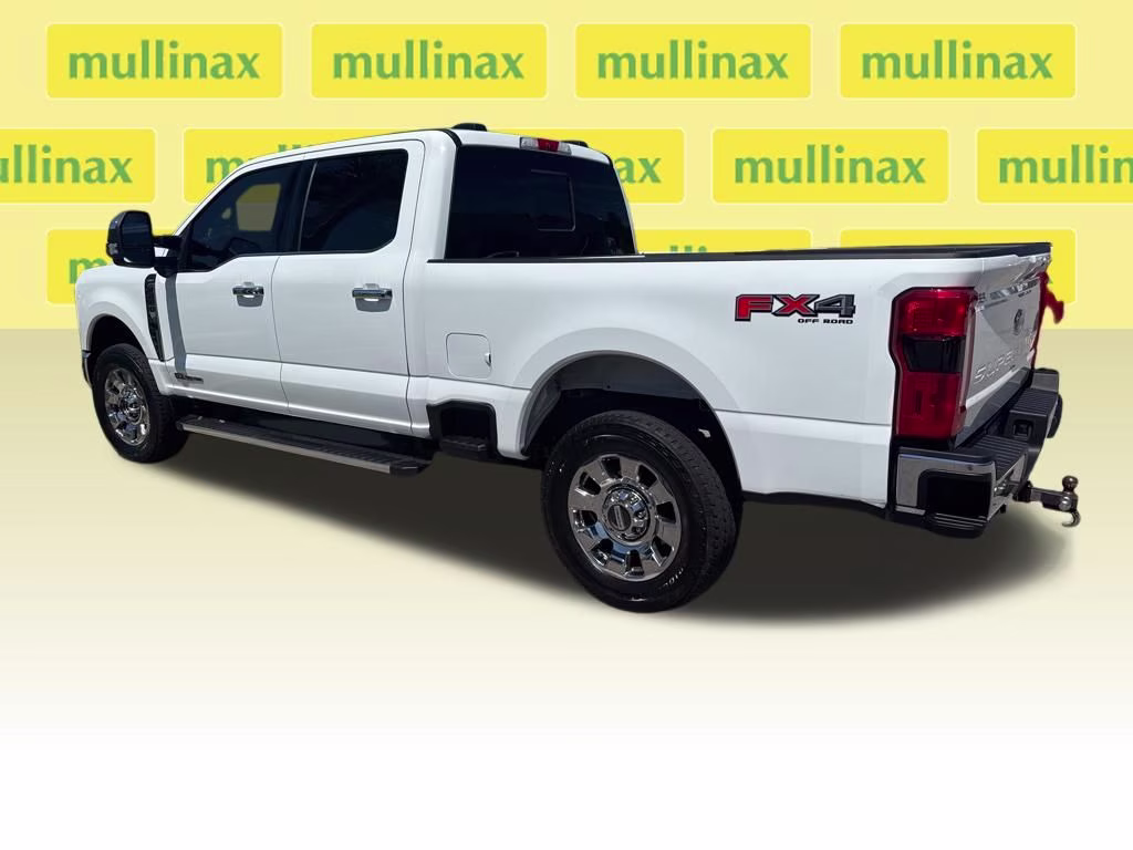 2025 Oxford White Ford Super Duty F-250 SRW Lariat 4X4 Truck