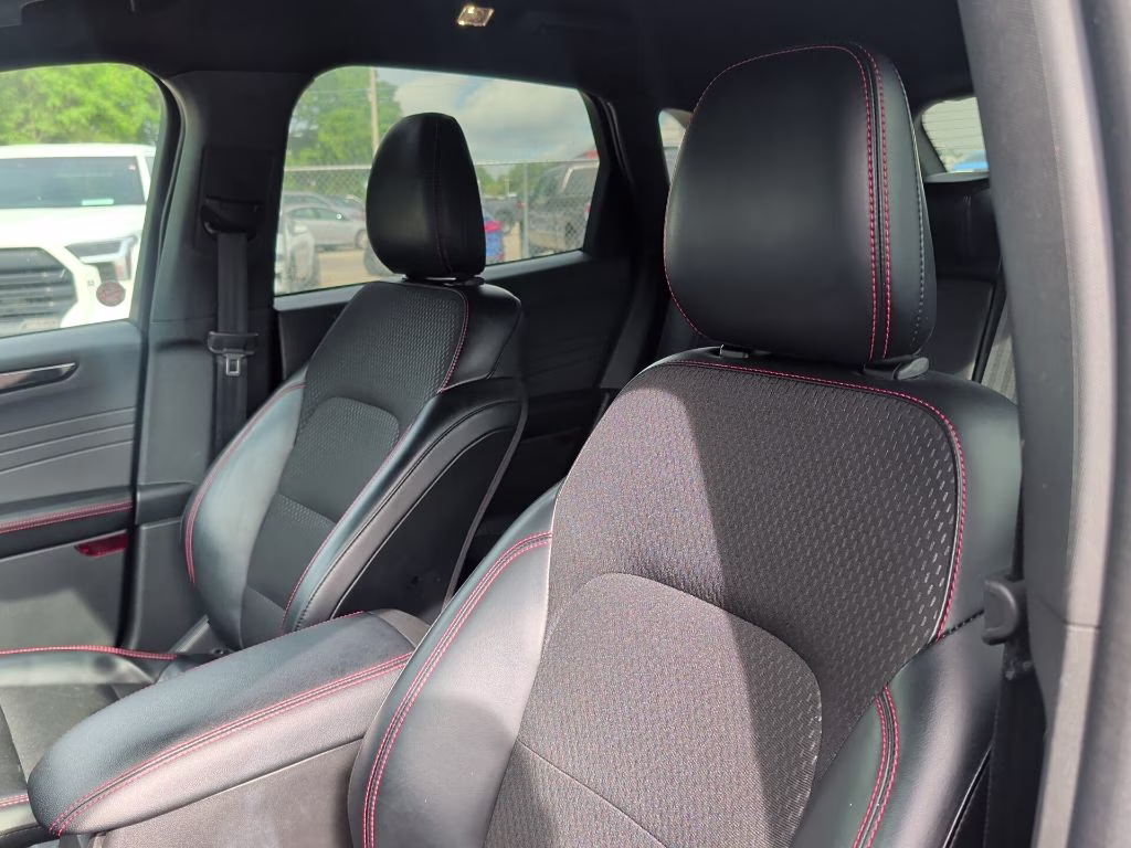 2025 Gray Metallic Ford Escape ST-Line FWD SUV