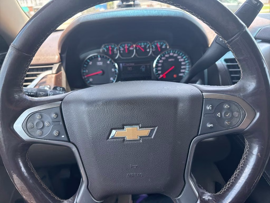 2018 Silver Ice Metallic Chevrolet Tahoe LT RWD SUV