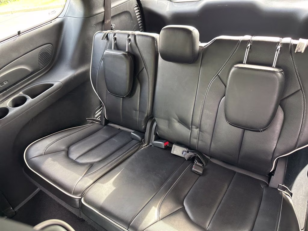 2025 Red Hot Pearlcoat Chrysler Pacifica Limited FWD Van