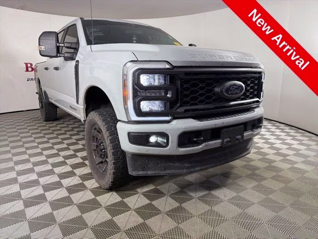 2026 Avalanche Ford Super Duty F-250 SRW XL 4X4 Truck