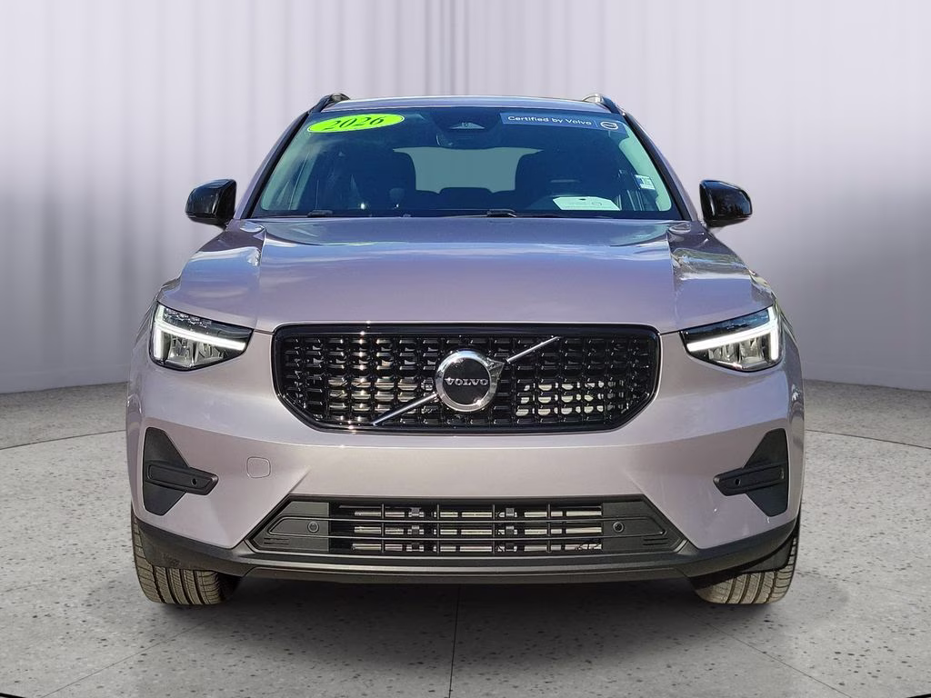 2026 Aurora Silver Volvo XC40 Core FWD SUV