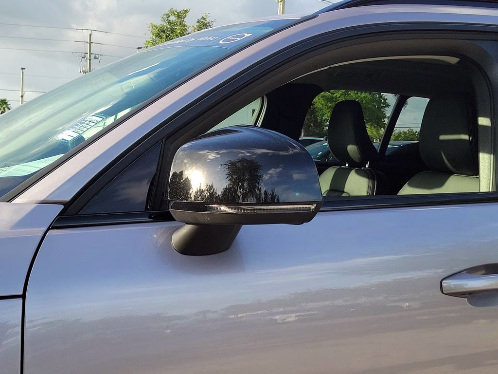2026 Aurora Silver Volvo XC40 Core FWD SUV