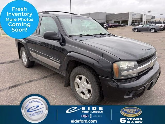 2002 Chevrolet Trailblazer 4WD LS's photo