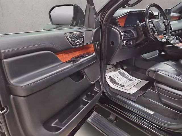 2018 Black Velvet Lincoln Navigator L Reserve 4X4 SUV