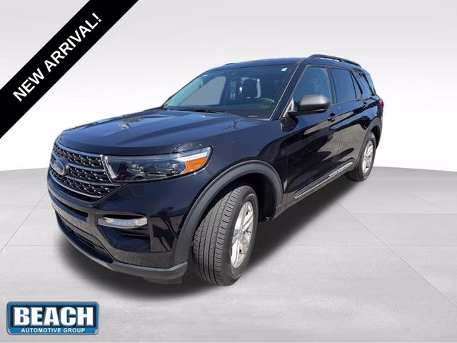 2022 Agate Black Metallic Ford Explorer XLT RWD SUV