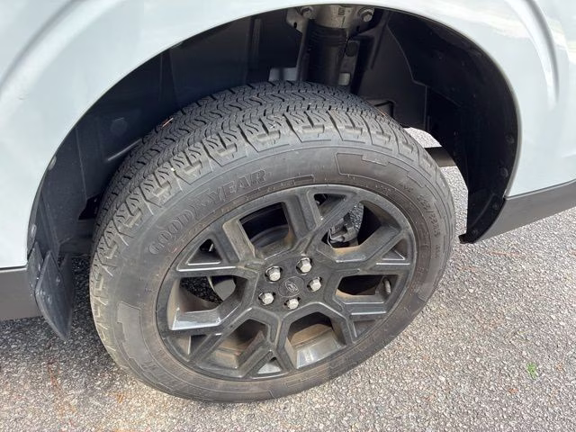 2025 White Metallic Ford Maverick XLT AWD Truck