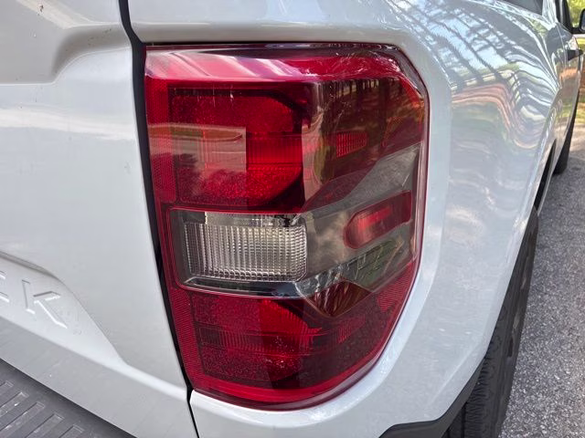 2025 White Metallic Ford Maverick XLT AWD Truck