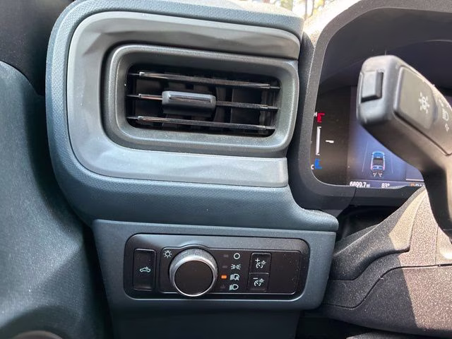 2025 White Metallic Ford Maverick XLT AWD Truck