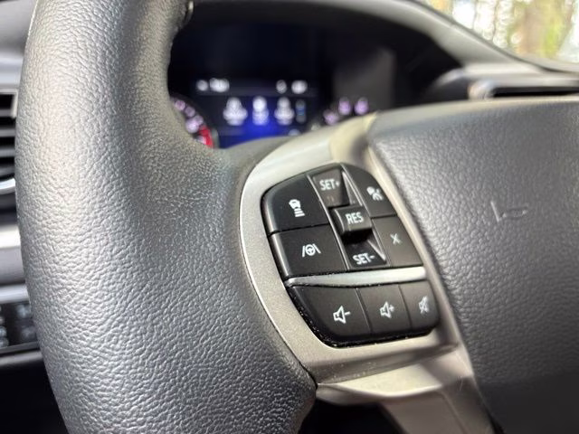 2022 Black Metallic Ford Explorer XLT RWD SUV