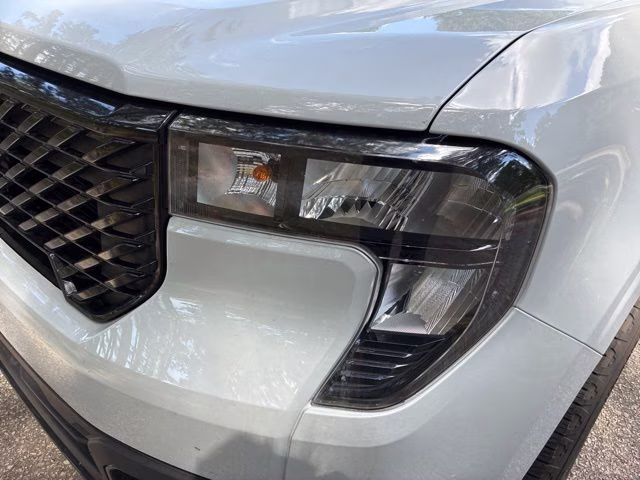 2025 White Metallic Ford Maverick XLT AWD Truck