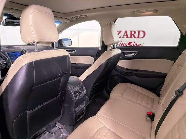 2020 Burgundy Ford Edge SEL FWD SUV