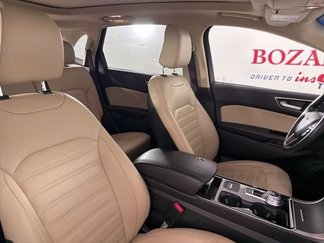 2020 Burgundy Ford Edge SEL FWD SUV