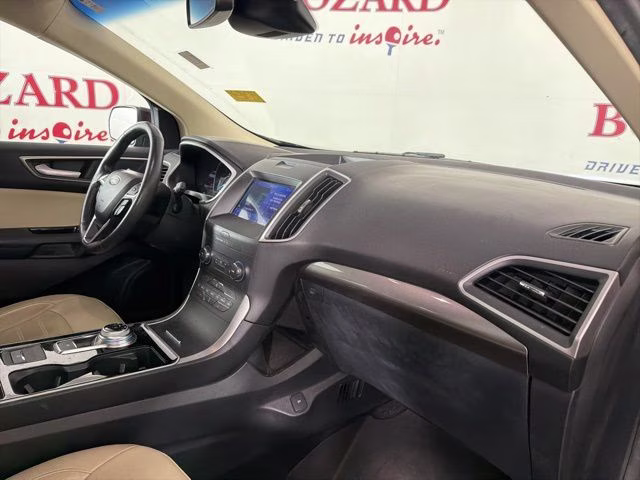 2020 Burgundy Ford Edge SEL FWD SUV