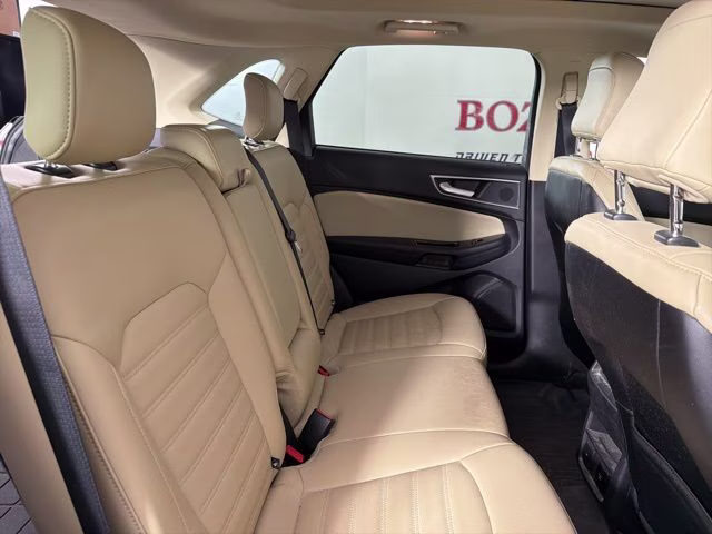 2020 Burgundy Ford Edge SEL FWD SUV
