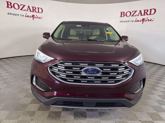 2020 Burgundy Ford Edge SEL FWD SUV
