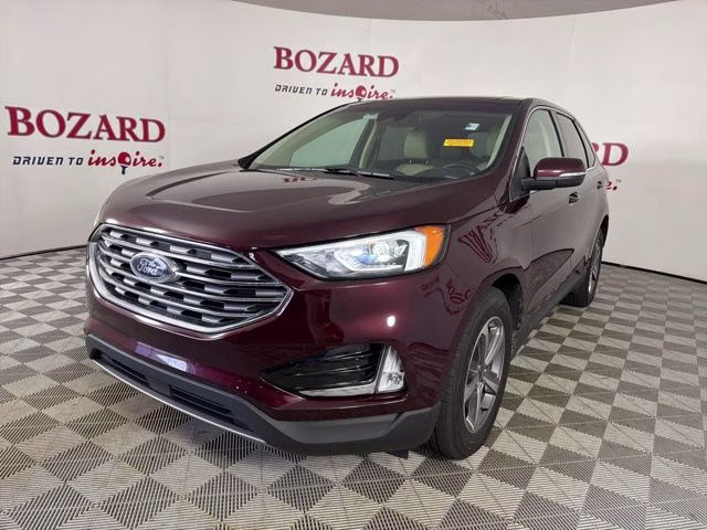 2020 Burgundy Ford Edge SEL FWD SUV