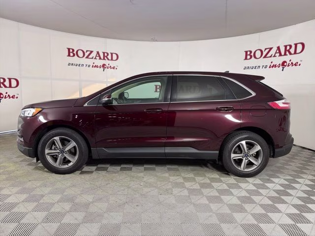 2020 Burgundy Ford Edge SEL FWD SUV