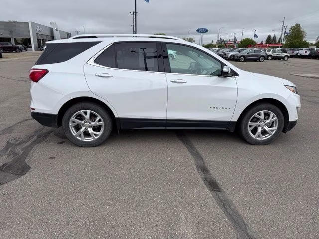 2019 Iridescent Pearl Tricoat Chevrolet Equinox Premier AWD SUV