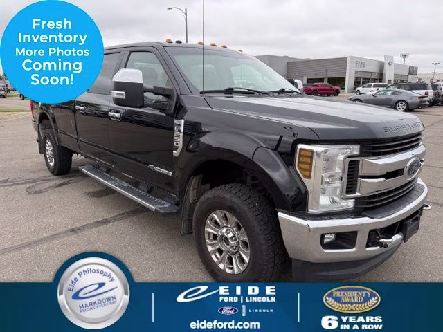 2018 Ford F-250 XLT 4x4 Crew Cab 176 in's photo