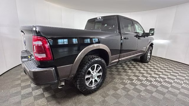 2024 Diamond Black Crystal Pearlcoat Ram 2500 Longhorn 4X4 Truck