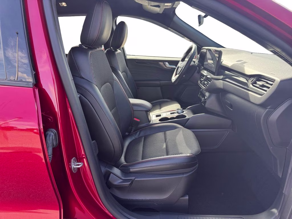 2024 Rapid Red Metallic Tinted Clearcoat Ford Escape ST-Line FWD SUV