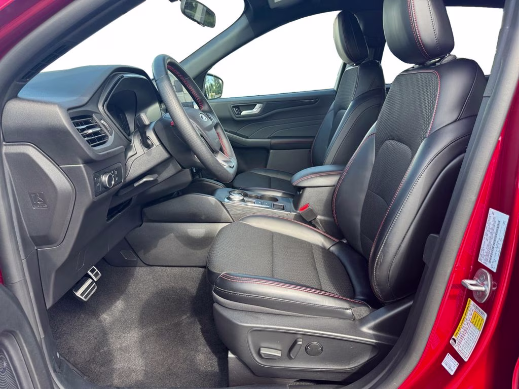 2024 Rapid Red Metallic Tinted Clearcoat Ford Escape ST-Line FWD SUV