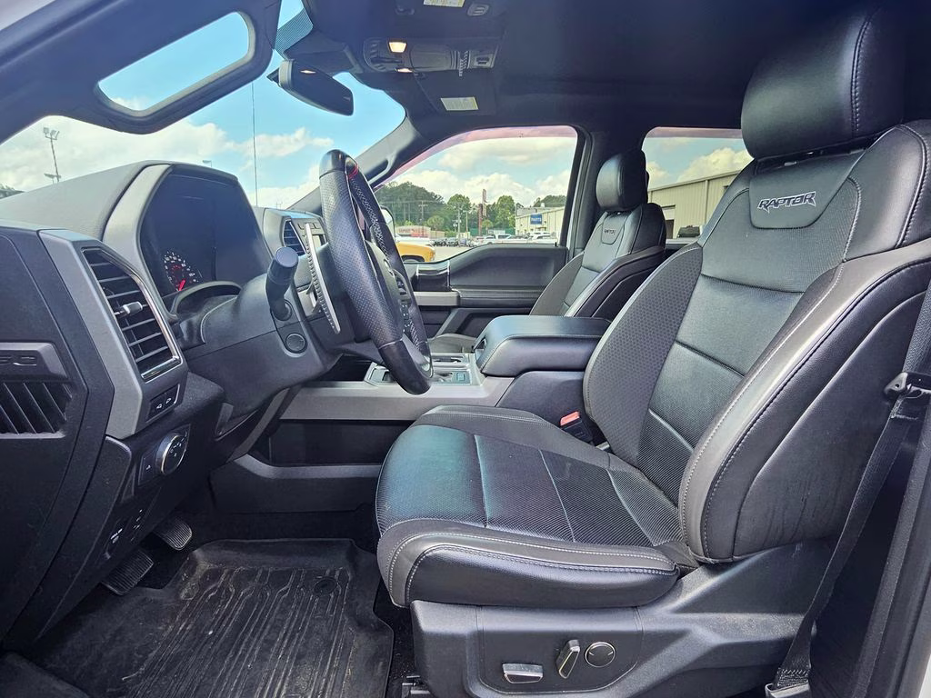 2019 Oxford White Ford F-150 Raptor 4X4 Truck