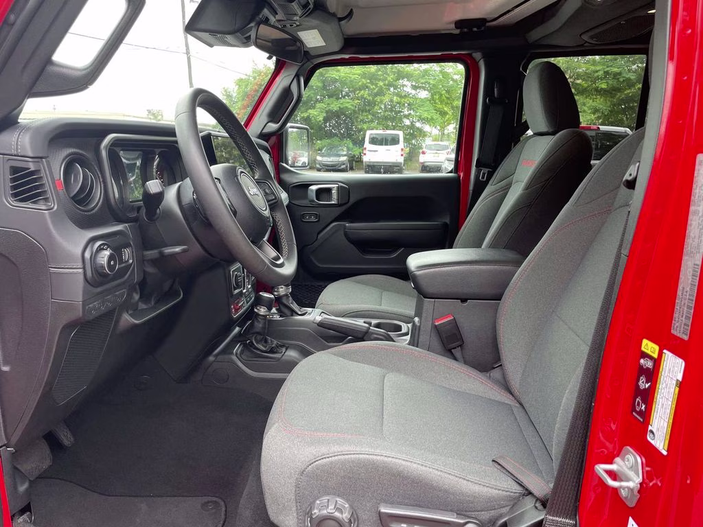 2025 Firecracker Red Clearcoat Jeep Wrangler Rubicon 4X4 SUV