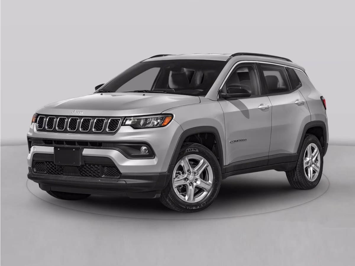 2025 Bright White Clearcoat Jeep Compass Latitude 4X4 SUV