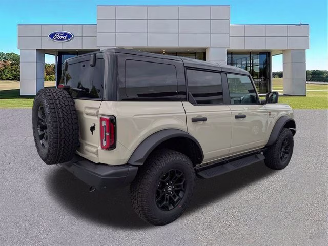 2026 Beige Ford Bronco Badlands 4X4 Convertible