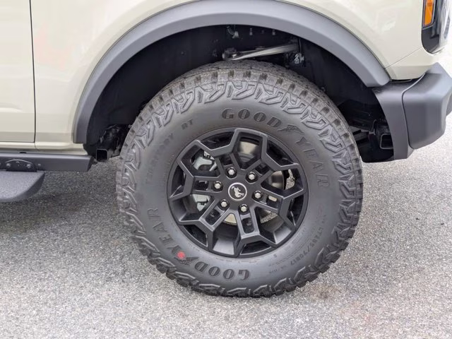 2026 Beige Ford Bronco Badlands 4X4 Convertible