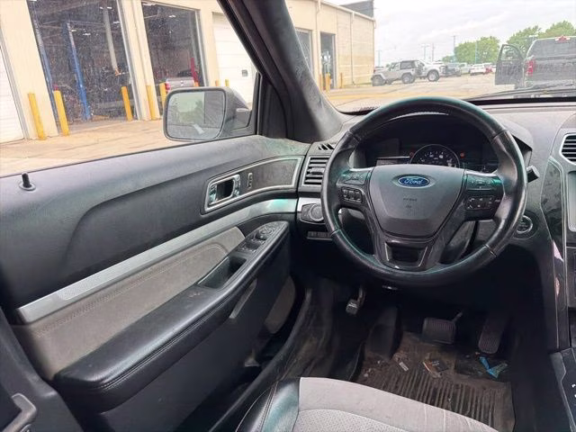 2017 Shadow Black Ford Explorer XLT 4X4 SUV