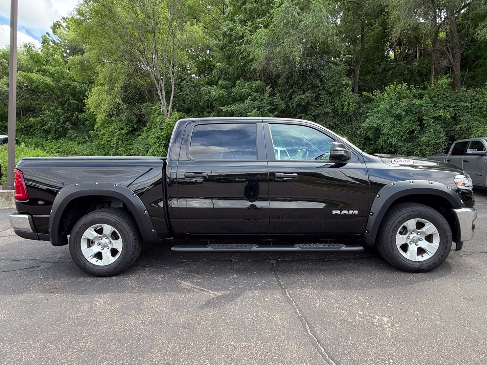 2025 Diamond Black Crystal Pearlcoat Ram 1500 Big Horn/Lone Star 4X4 Truck