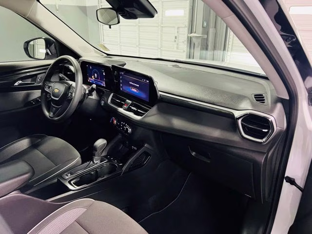 2025 Summit White Chevrolet Trailblazer LS FWD SUV