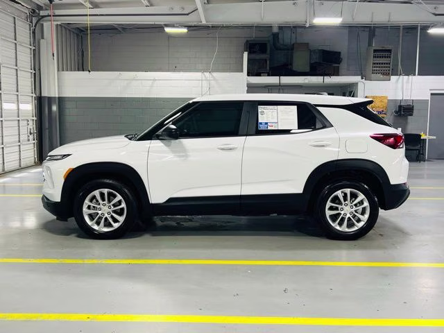 2025 Summit White Chevrolet Trailblazer LS FWD SUV
